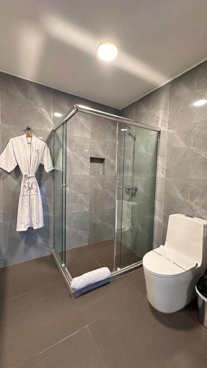 Hotel Serenzza Lima